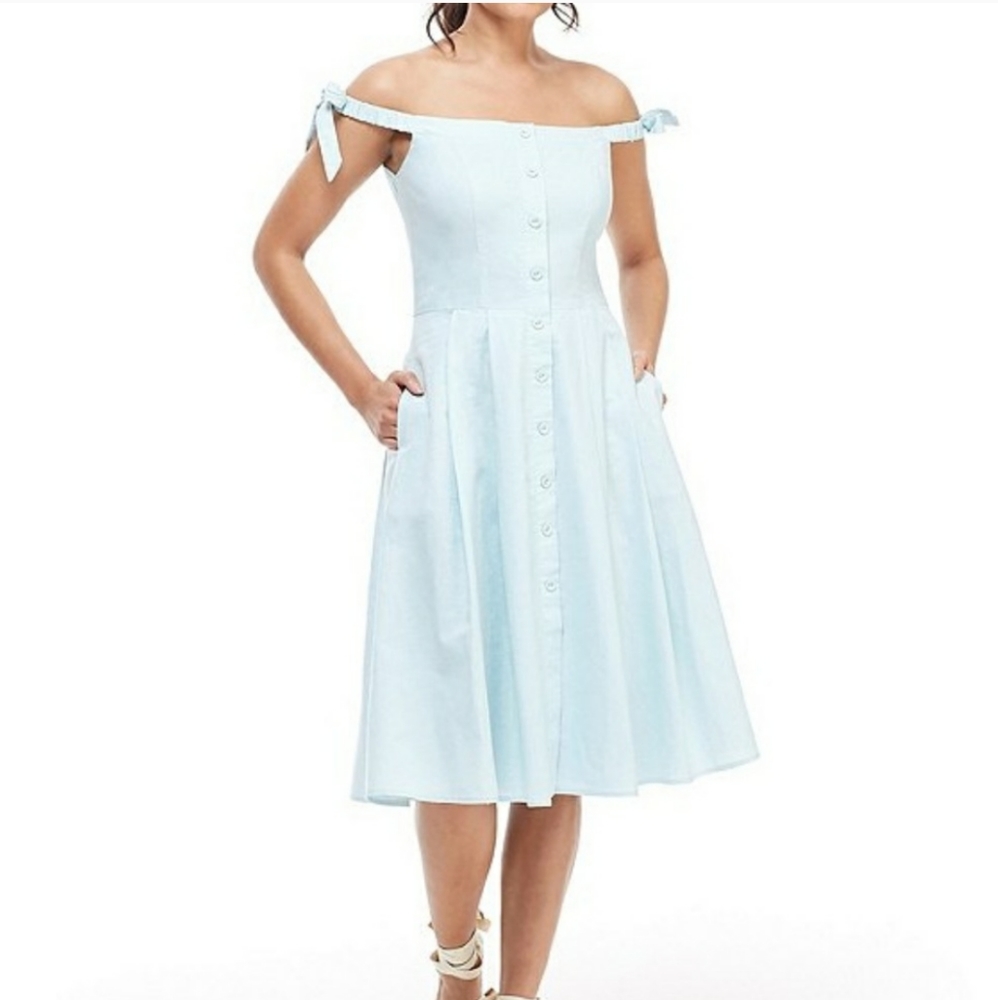 NWT Gal Meets Glam Dora size 6